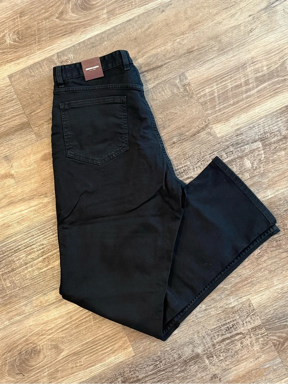 NWT Johnston & Murphy Black Straight Leg Jeans 34W x 30L